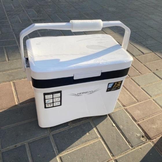 A warm-convener fishing tank, a light shrimp tank, a live shrimp tank, and a warm-in bait box